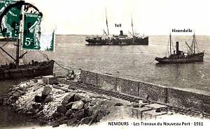 NEMOURS - NOUVEAU PORT - TRAVAUX ET VUE SUR LA MER  - 1911